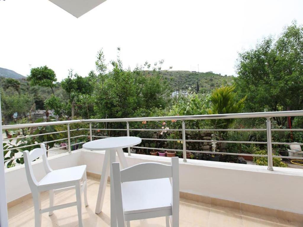 Apartments In Potam Himarë Extérieur photo